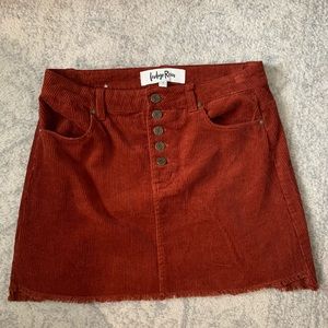 Maroon skirt!